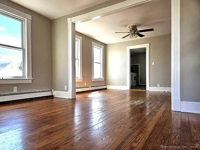109 Goodwin St — Photo 8