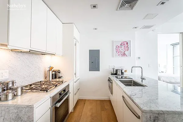 Rented by Sotheby's International Realty | media 30