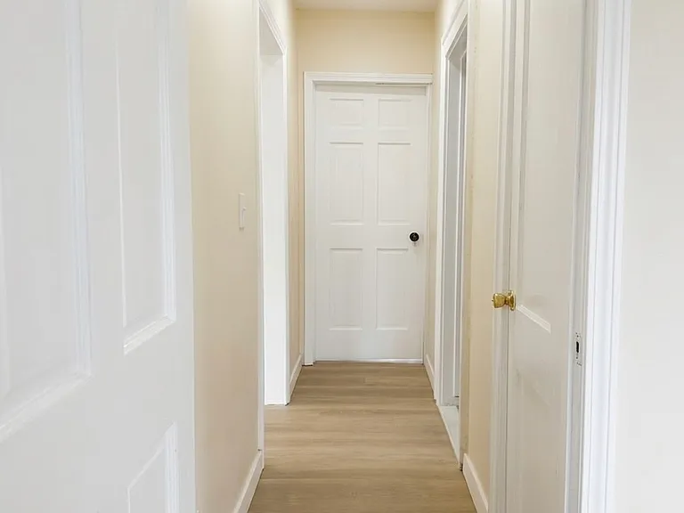 5444 Ternes St — Photo 4