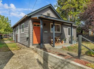 7625 SE Market St, Portland, OR 97215