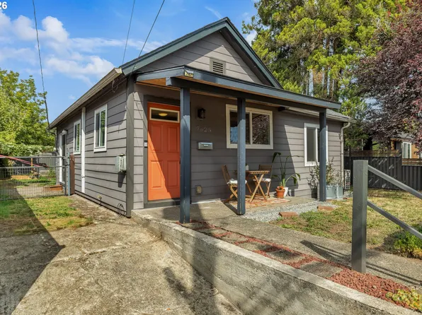 7625 SE Market St, Portland, OR 97215