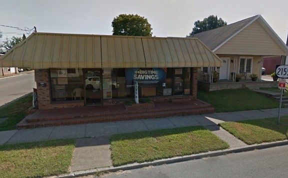 5th image of 1501 Triplett St