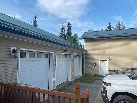 2nd image of 2671 Julie Ln