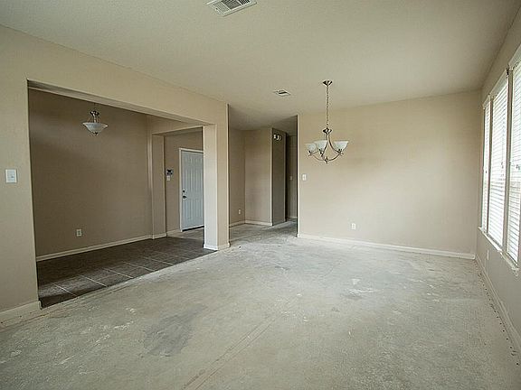 4th image of 451 Woodhaven Forest Dr