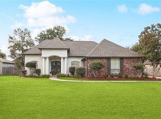 1181 Scarlet Oak Ln, Mandeville, LA 70448