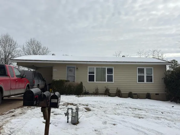 1208 S Park St, Pocahontas, AR 72455