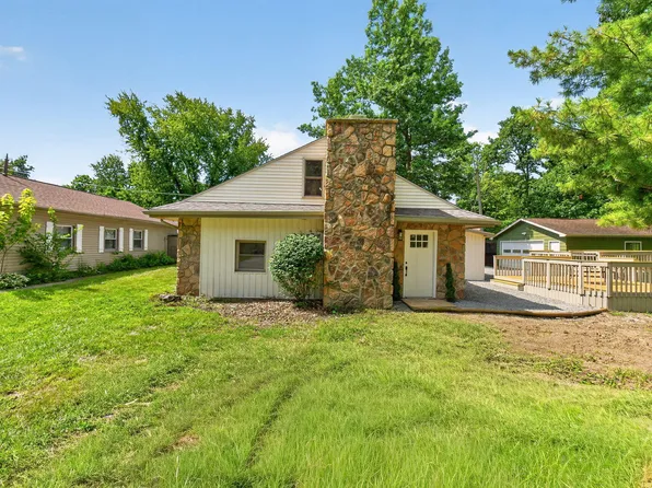 9885 Blackhawk Dr, Huntsville, OH 43324
