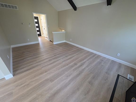 5th image of 5106 SW 33rd Ter