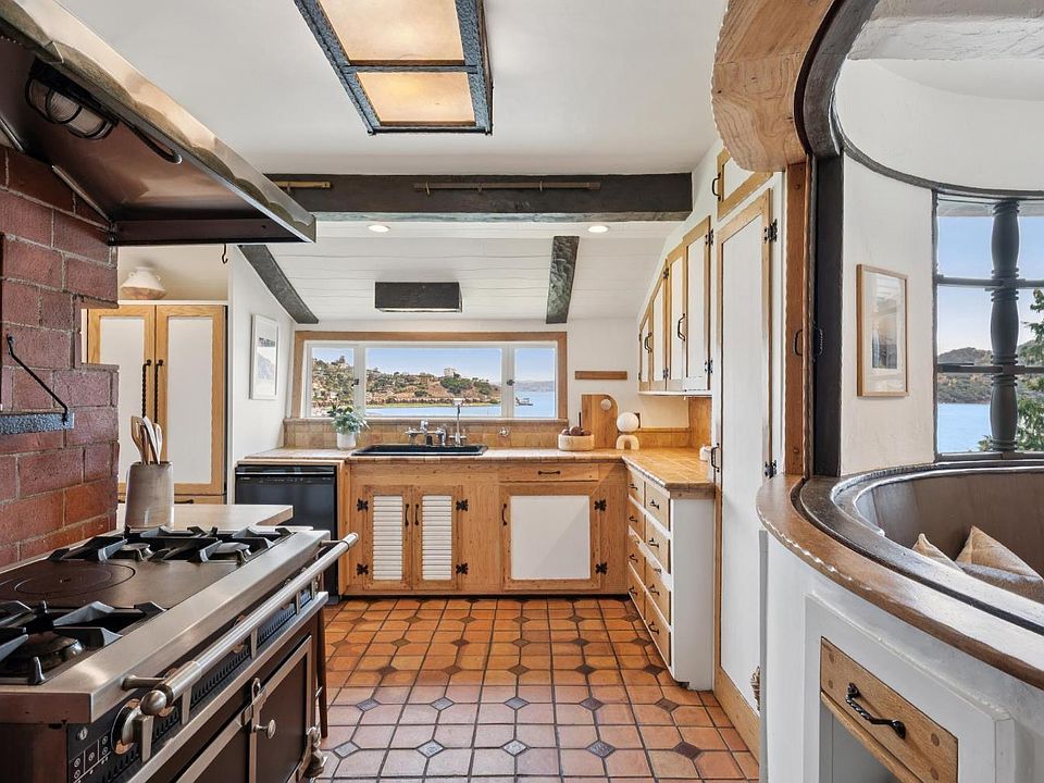 22nd image of 246 Beach Road