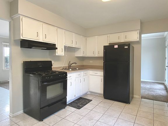 5th image of 19809 Lakewood Ave