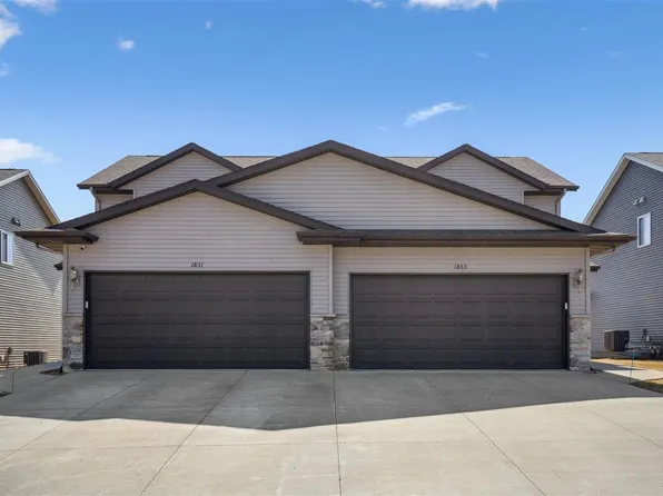 1831 Rosehill Dr SW, Cedar Rapids, IA 52404