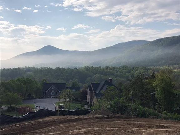 3rd image of 7608 Autumn Park Dr