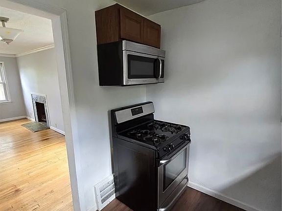 3rd image of 3657 Pennington Rd