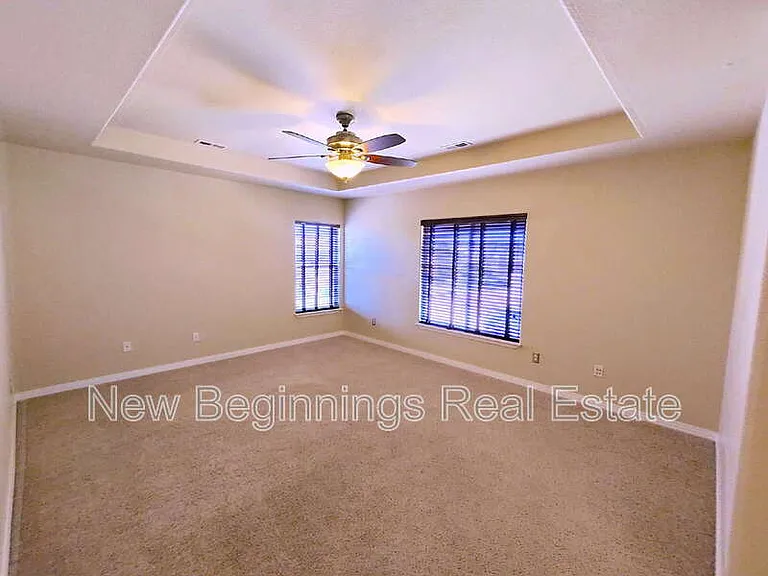 8742 Stony Creek Dr — Photo 16