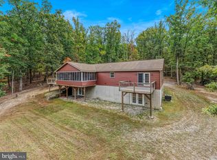 79 Whiskey Still Rd, Berkeley Springs, WV 25411