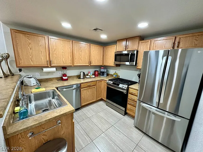 9580 W Reno Ave #169 — Photo 6
