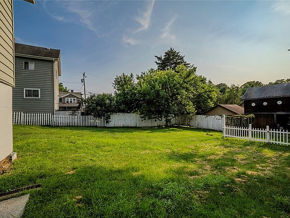 2nd image of 158 Gross Ave
