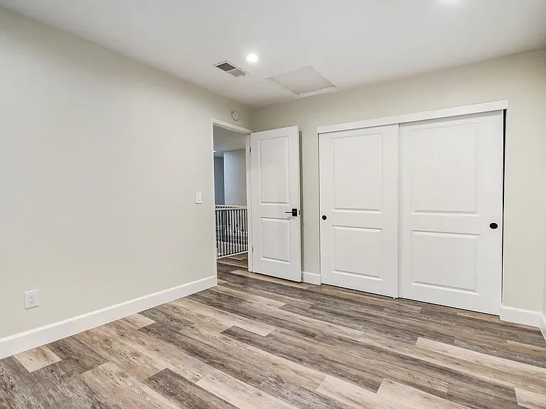 357 San Marin Dr — Photo 19