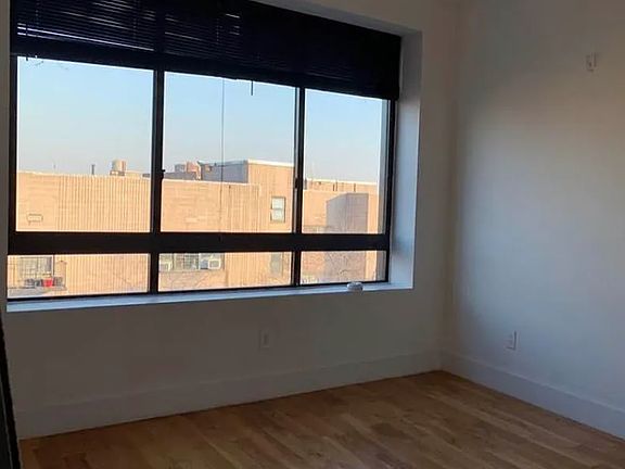 5th image of 192 Stuyvesant Ave #4B
