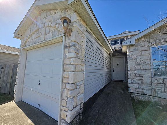2nd image of 4423 Magin Meadow Dr