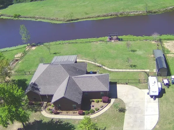 692 Waterford Way, Ashford, AL 36312