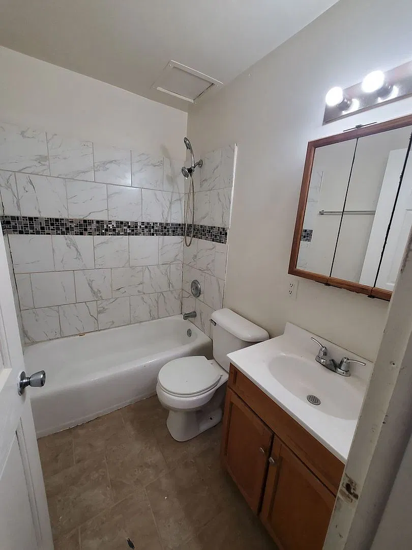 746 S. Layton Blvd - 16 Unit — Photo 1