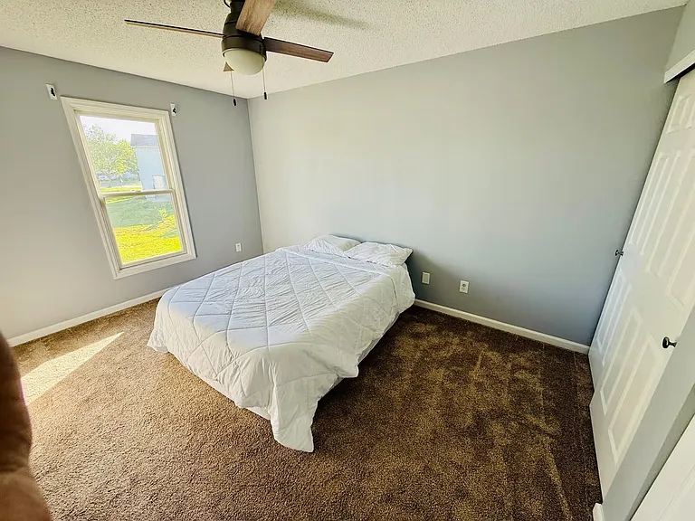 441 Kaylene Dr — Photo 6
