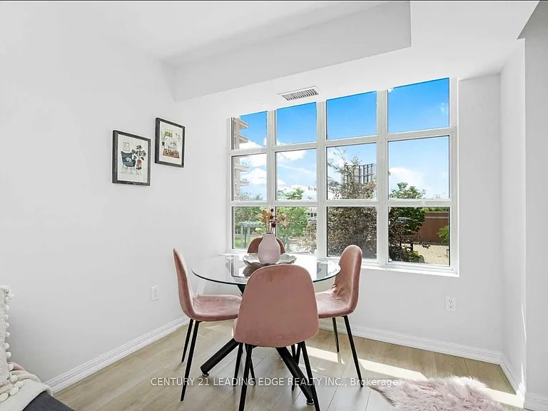 65 Liberty St #423 — Photo 8
