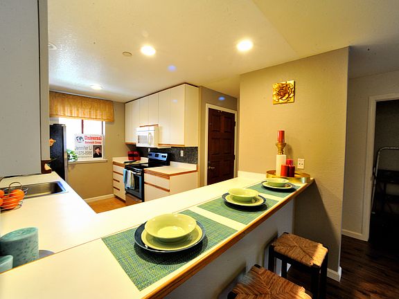 3rd image of 4159 El Camino Way APT K