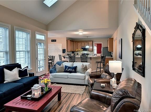 4th image of 4034 Thorngate Dr