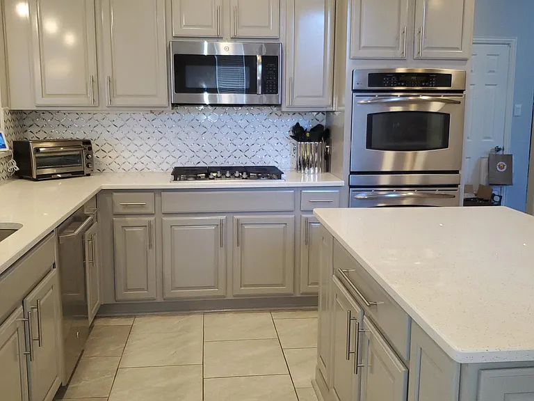 6009 Aylworth Dr — Photo 24