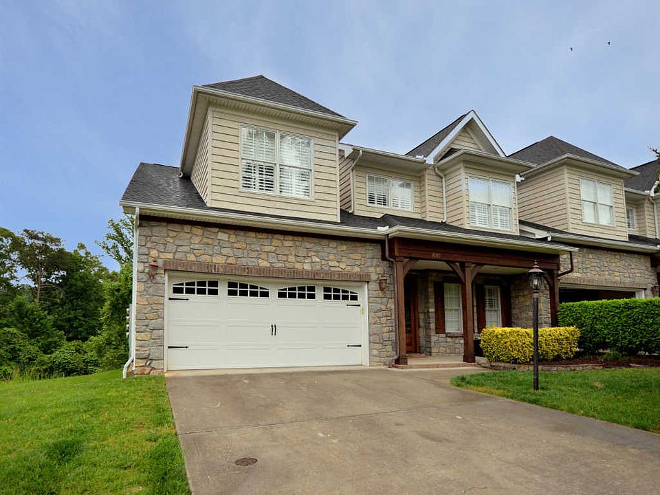 1st image of 10115 Autumn Valley Ln