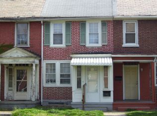 2904 W Octagon Rd, Camden, NJ 08104