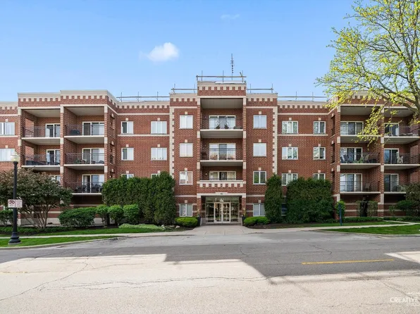 100 N Gary Ave APT 308, Wheaton, IL 60187