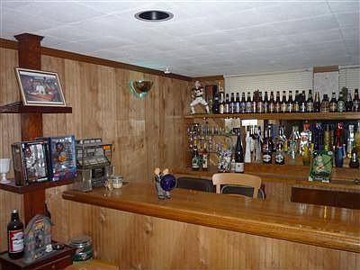 4th image of 5014 Krueger Ave