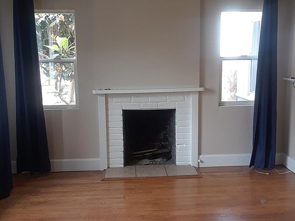 3rd image of 350 Barry Dr
