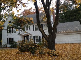 9 Connecticut Ave, Danbury, CT 06810