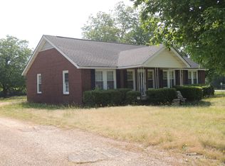 451 Youngs Schoolhouse Rd, Woodruff, SC 29388