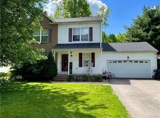 4875 Shadow Oak Dr, Youngstown, OH