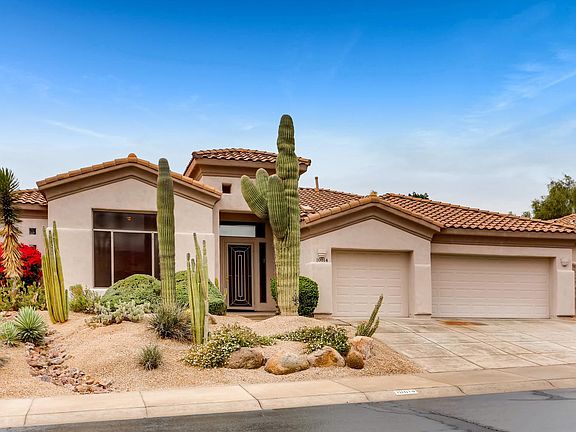 10814 N Rosemont Court-large-002-31-Exte