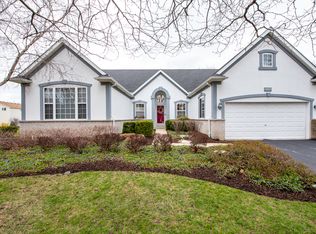 815 Longwood Dr, Lake Villa, IL 60046