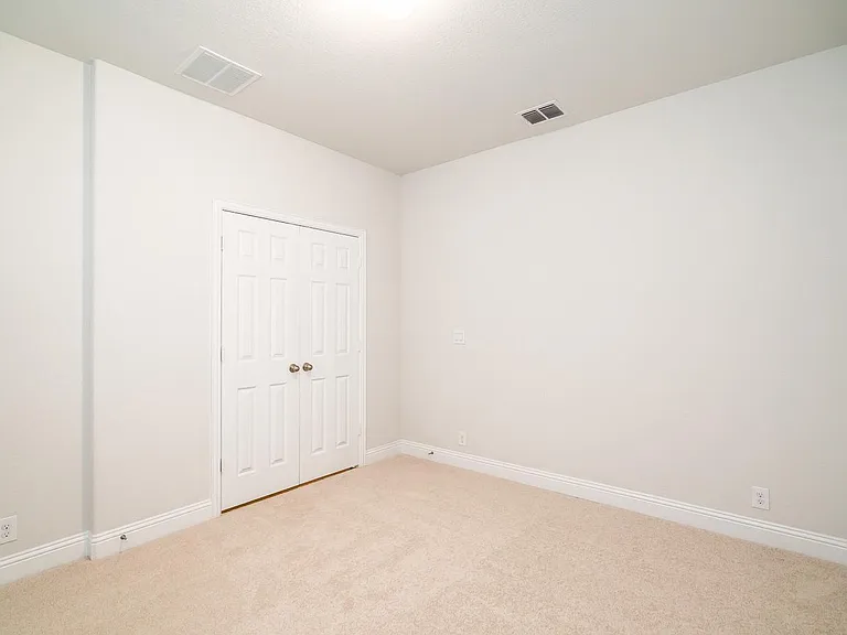 3816 Walden Dr — Photo 19