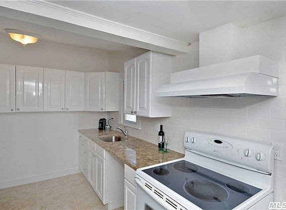 4th image of 8 Hillside Ave