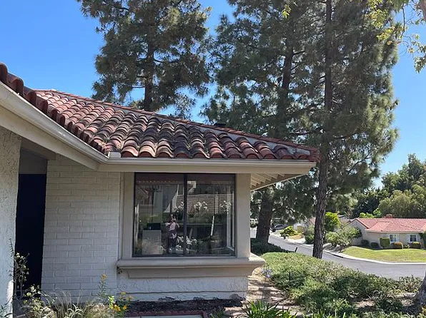 237 Red Oak Ln, Newbury Park, CA 91320