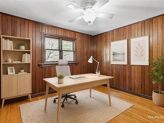 4th image of 1619 Moncrief Cir