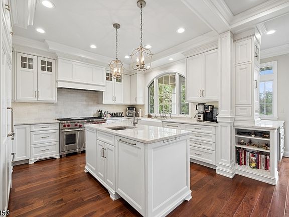 5th image of 26 Farmersville Rd