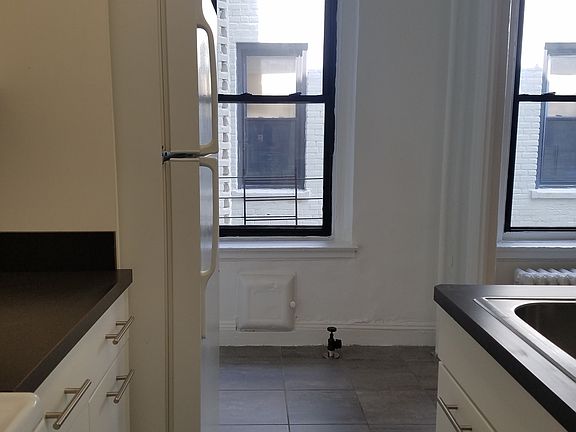 2nd image of 4309 47th Ave #5B