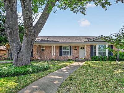 2105 Meadow Ln, Grand Prairie, TX, 75050