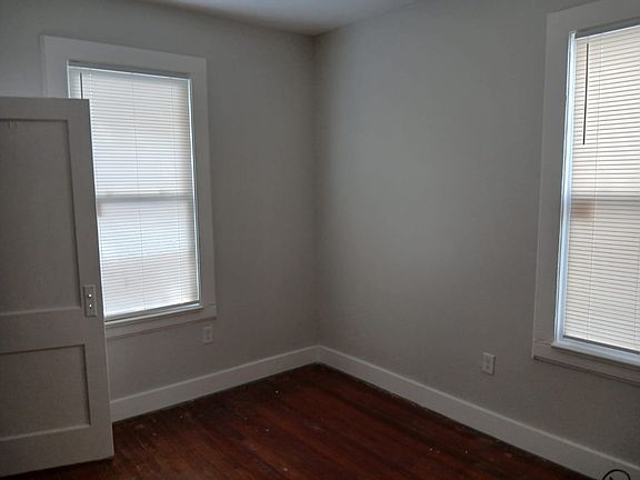 5th image of 121-123 Smith St #3
