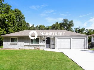 10202 W 88th Ter, Overland Park, KS 66212